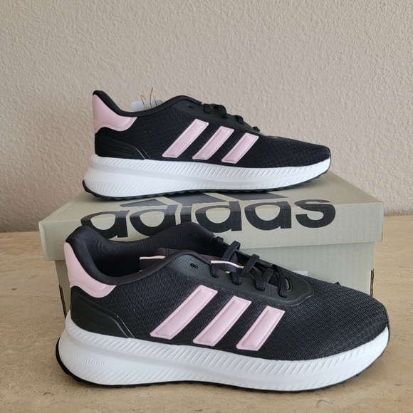 adidas Ladies' XPLR Path Sneaker NWOT - Picture 7 of 7